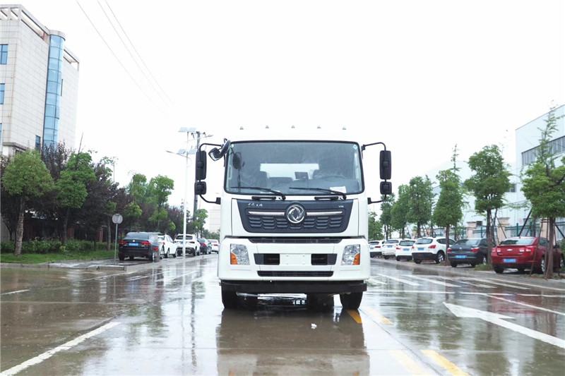 東風(fēng)天龍后八輪20噸噴霧車，國六綠化噴灑車