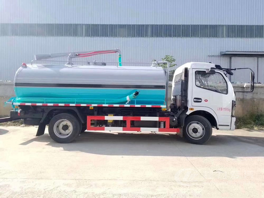 國(guó)六8-9方東風(fēng)D7 吸糞車